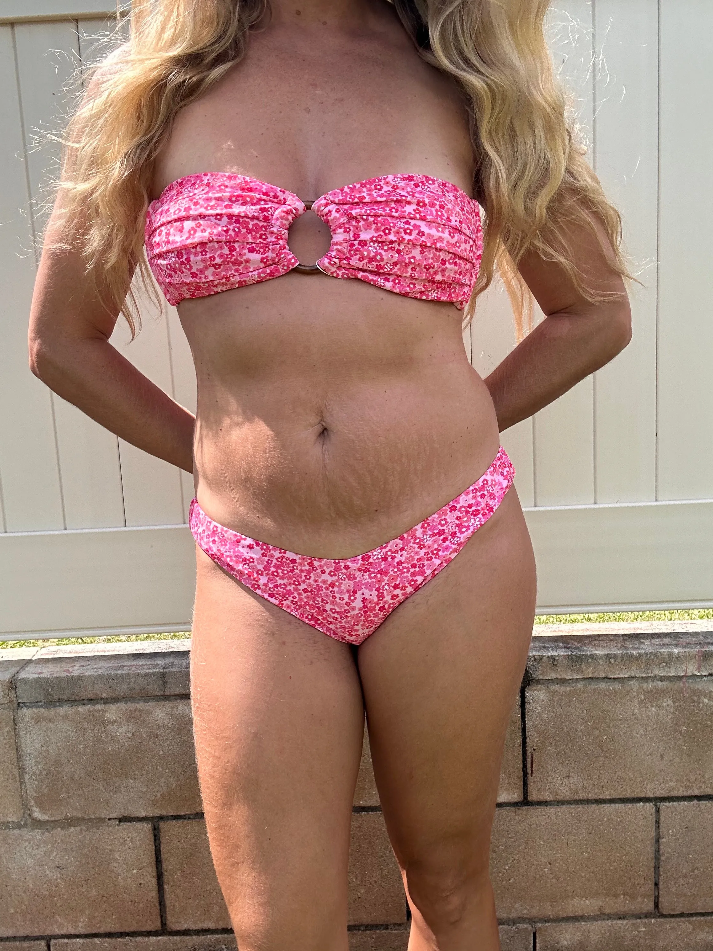 Ditsy Floral Cheeky V bikini bottom