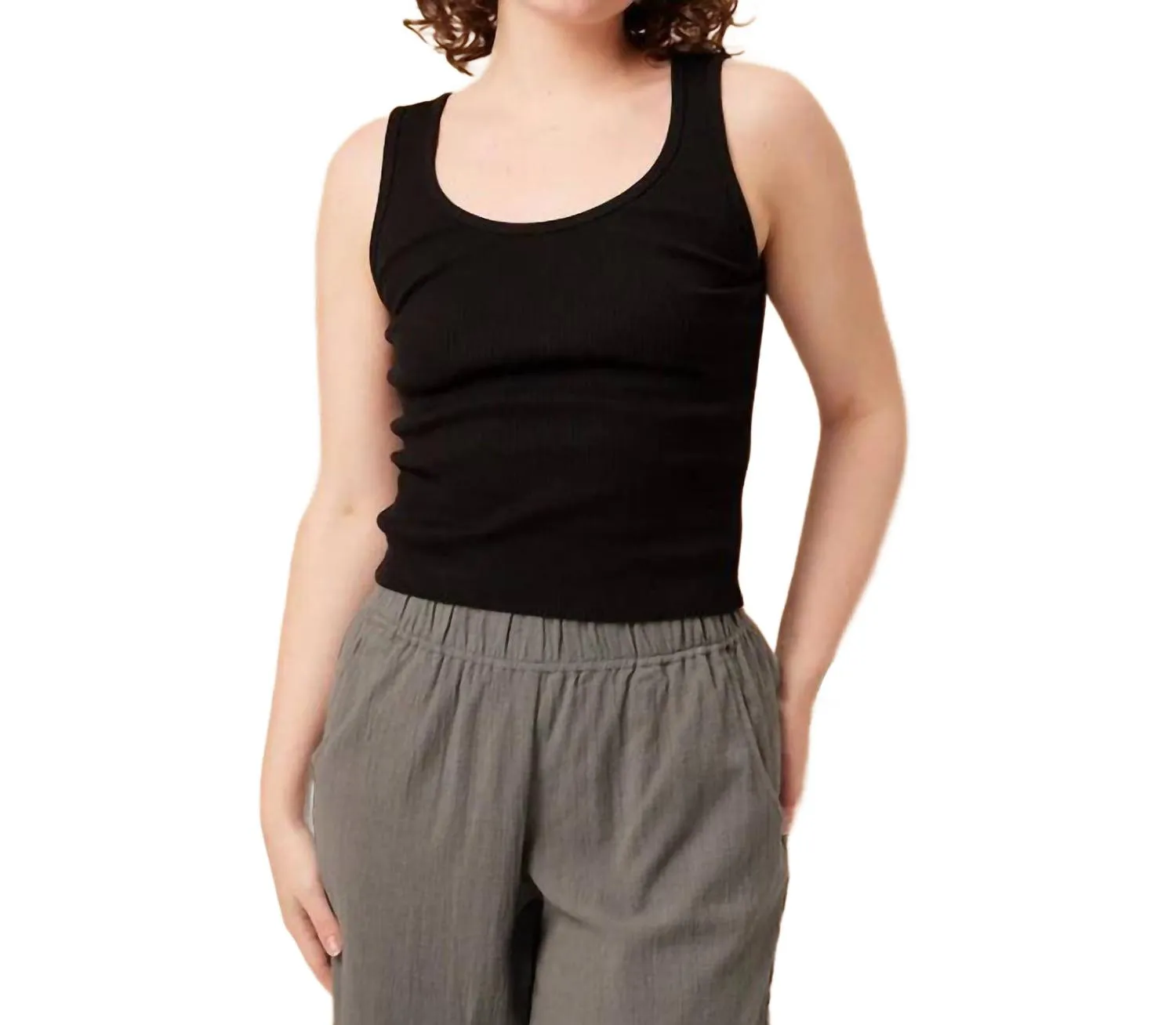 Garnet Ribbed Tank In Black