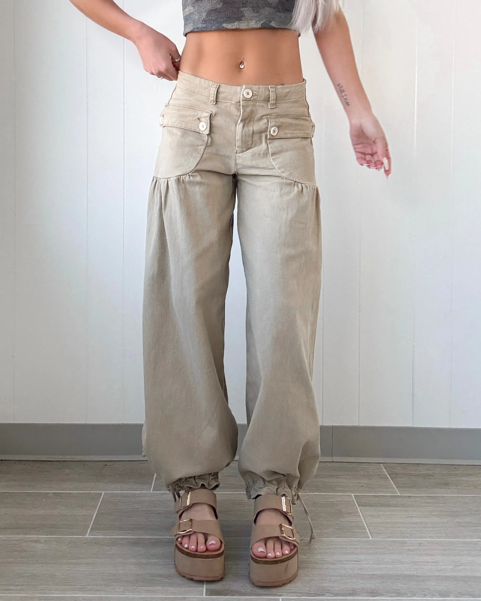 Lilla Mid Rise Jeans - Taupe